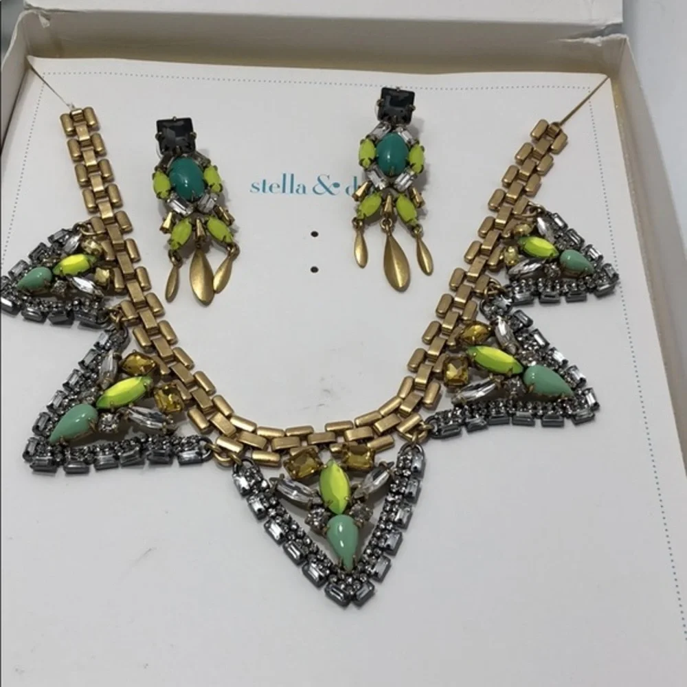 Stella & Dot Palmia Necklace & Jardin Earrings
